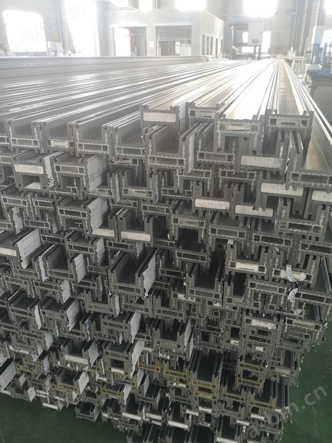 山东铝塑复合门窗生产厂家